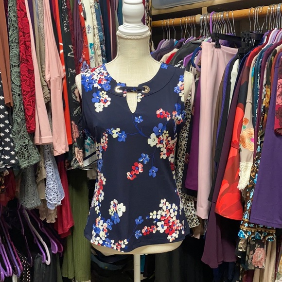 Tommy Hilfiger Tops - Tommy Hilfiger Dressy Tank Top